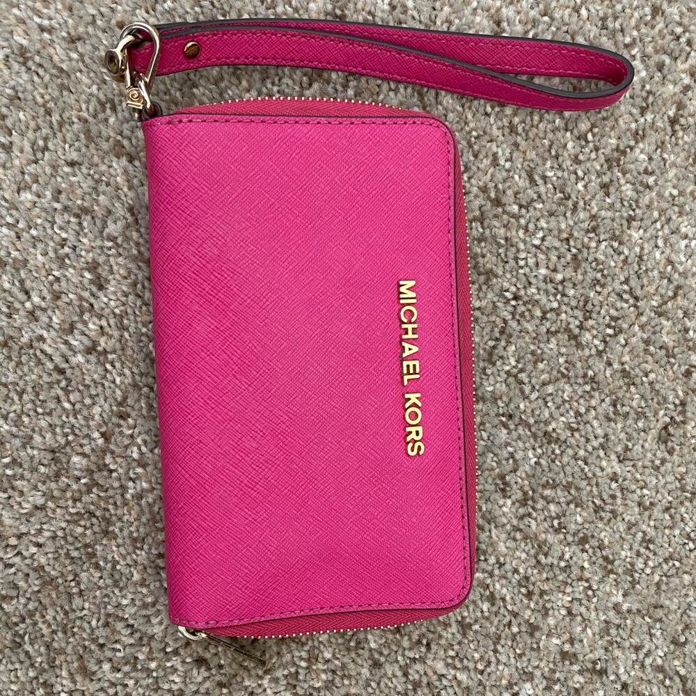 Michael Kors wristlet